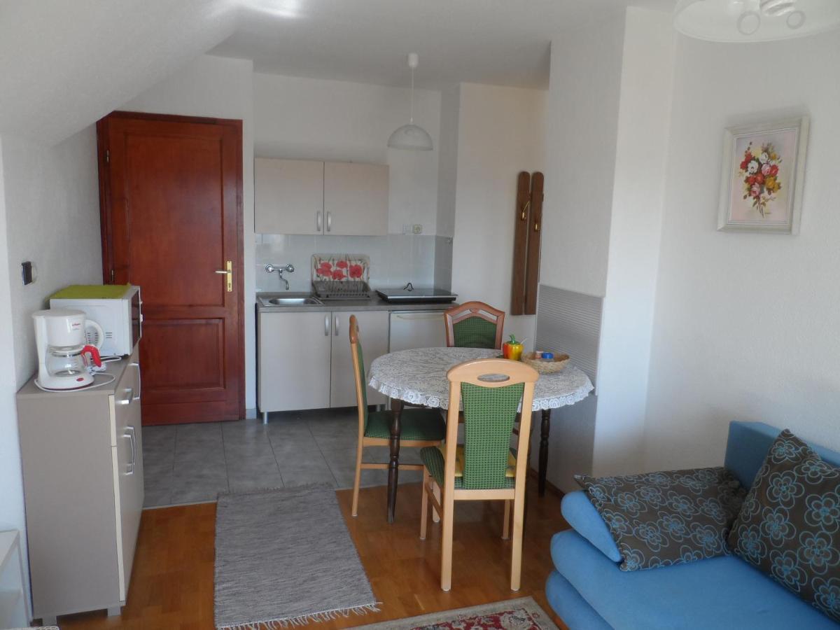 Apartman Berki Heviz Luaran gambar