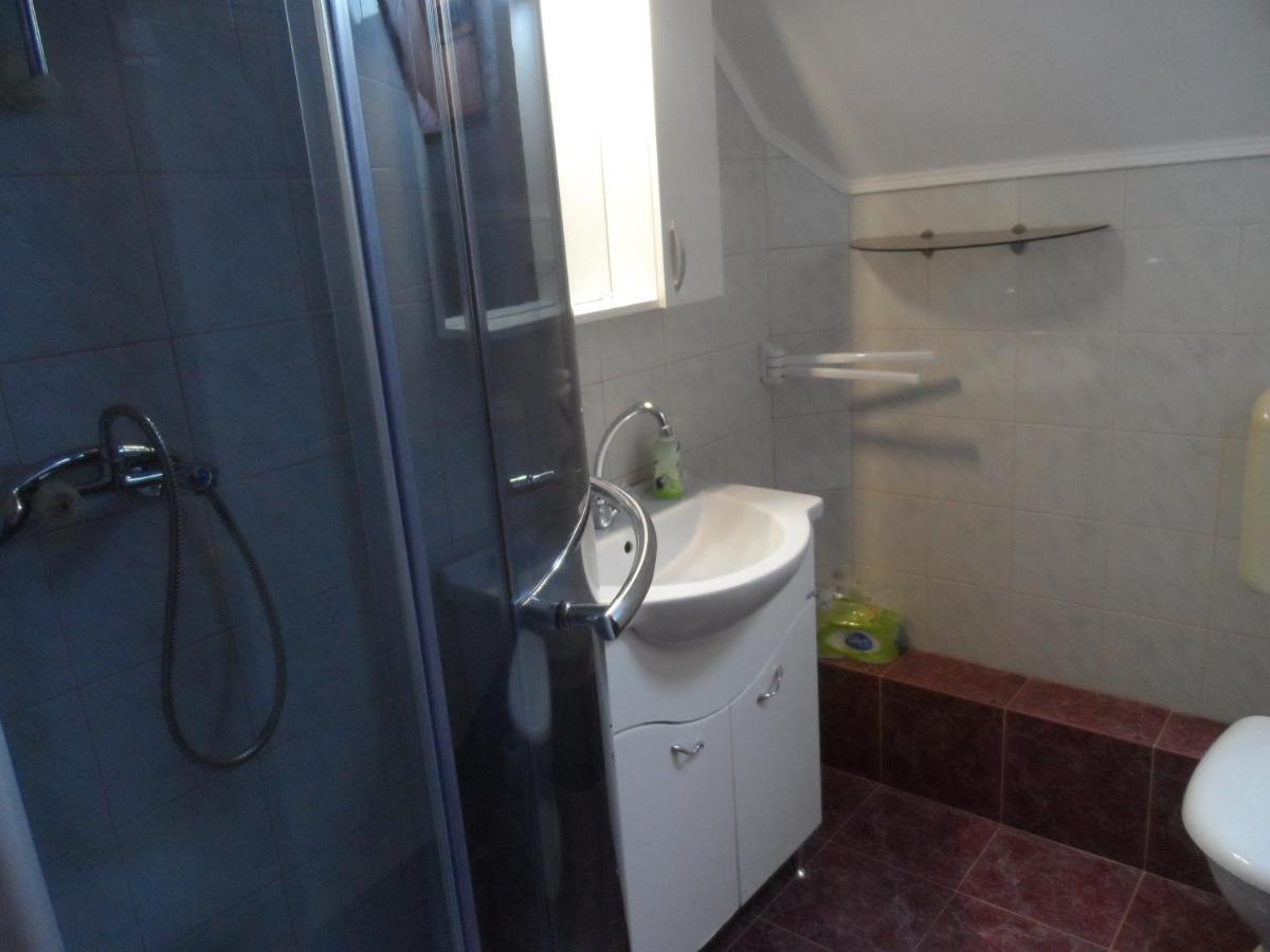 Apartman Berki Heviz Luaran gambar