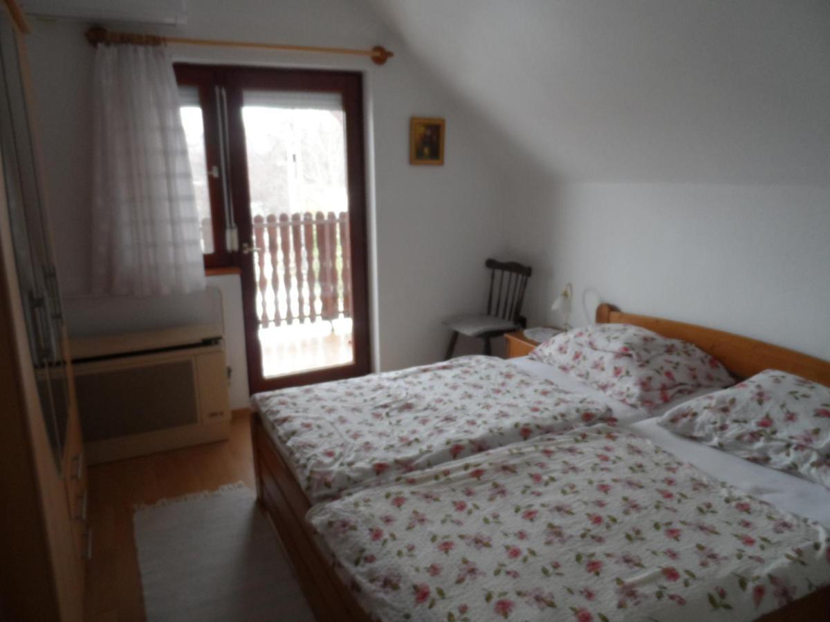 Apartman Berki Heviz Luaran gambar