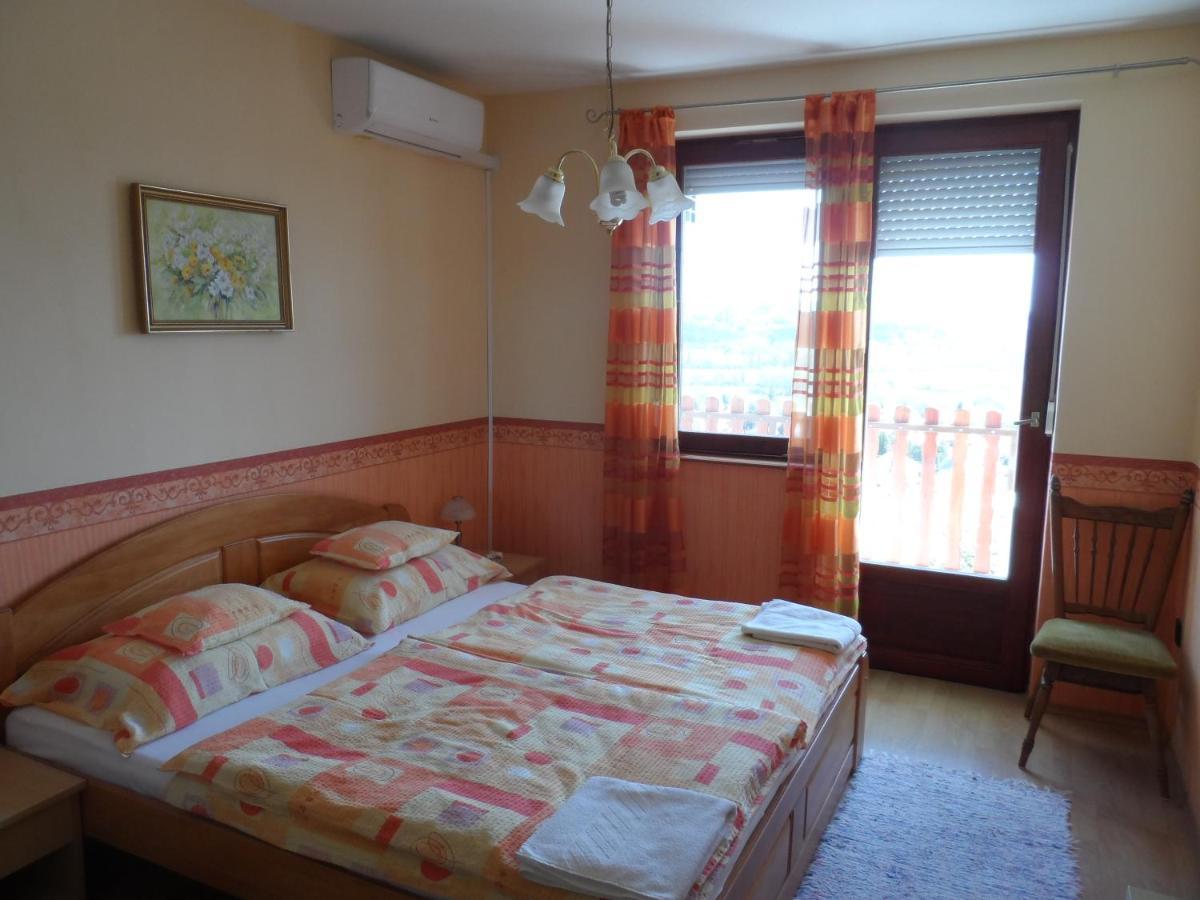 Apartman Berki Heviz Luaran gambar